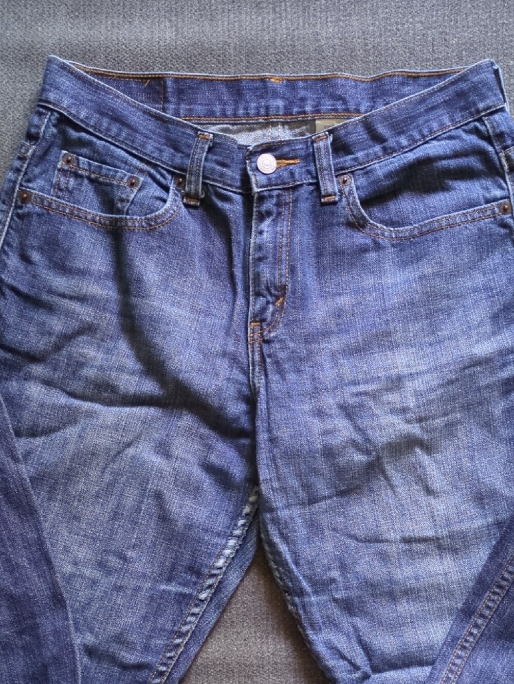Levi's blue denim jeans - Picture 2 of 8